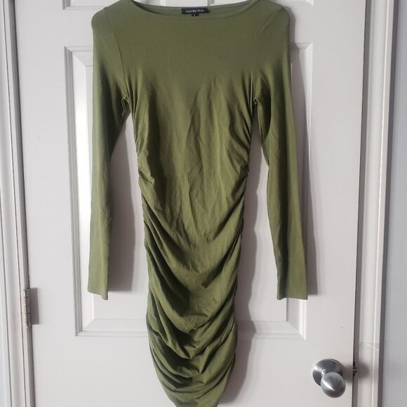 Isabella Oliver Dress - Picture 1 of 5